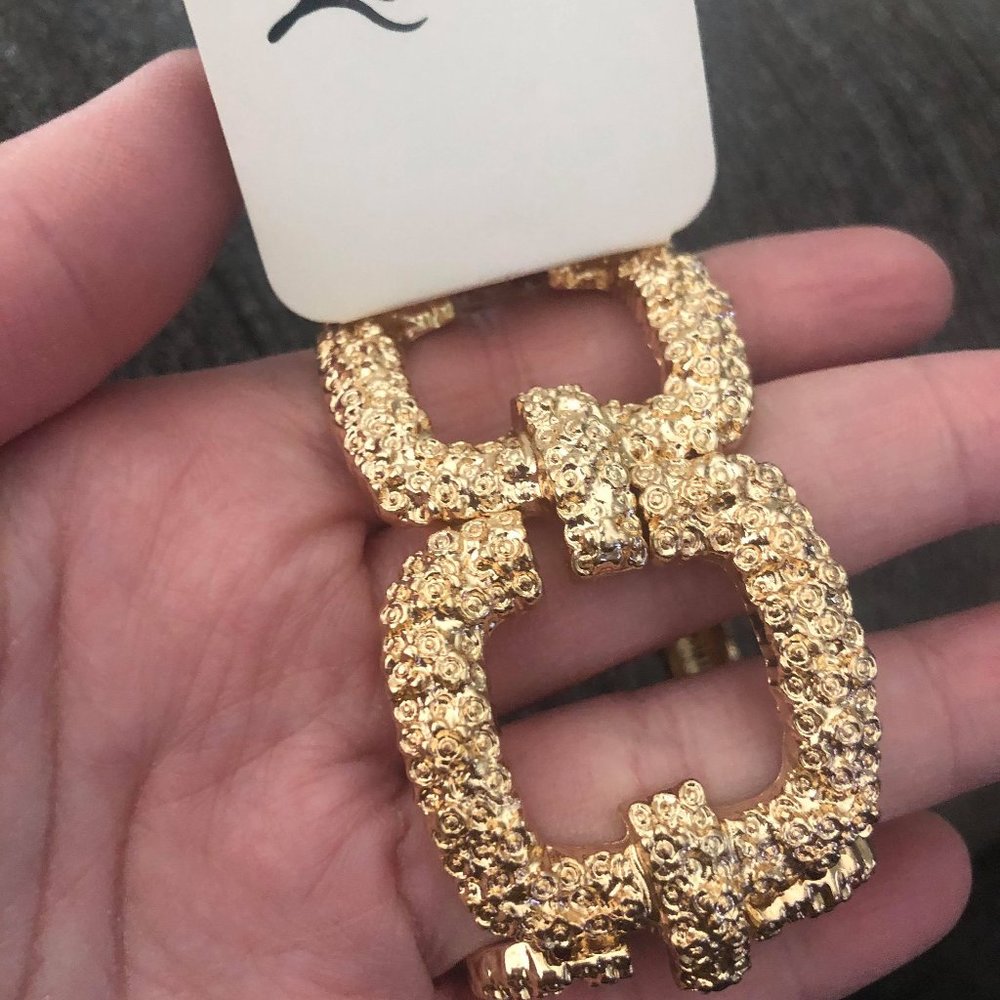 Gold Textured Cut-Out Bangle